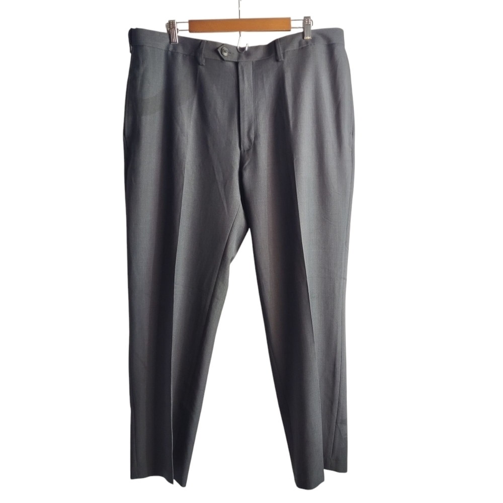 Haggar Classic Fit Dress Pants Men's Gray Hidden Comfort Waistband SZ 40X29 NWT